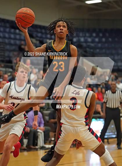 Thumbnail 2 in Life Waxahachie vs Benbrook (Bi District) photogallery.