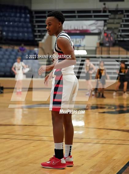 Thumbnail 1 in Life Waxahachie vs Benbrook (Bi District) photogallery.