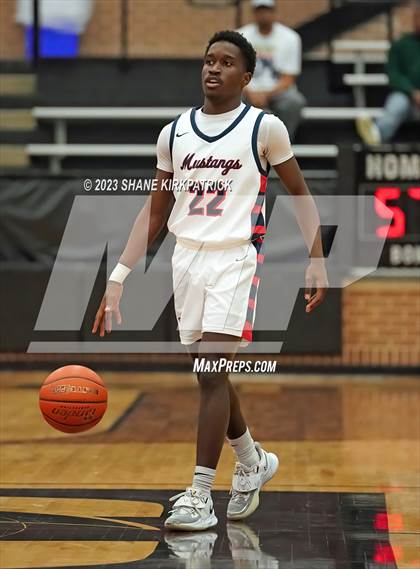 Thumbnail 2 in Life Waxahachie vs Benbrook (Bi District) photogallery.