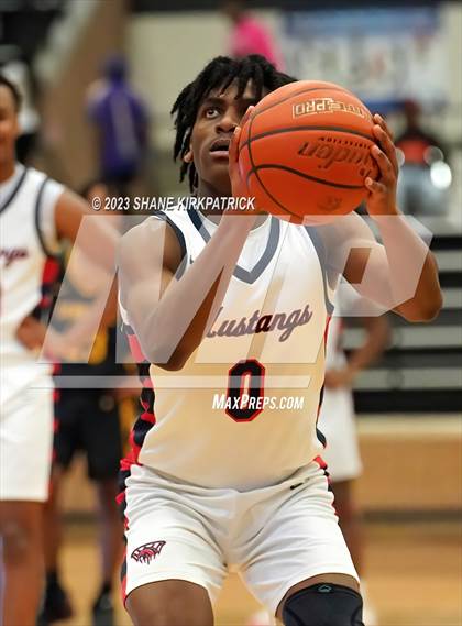 Thumbnail 1 in Life Waxahachie vs Benbrook (Bi District) photogallery.