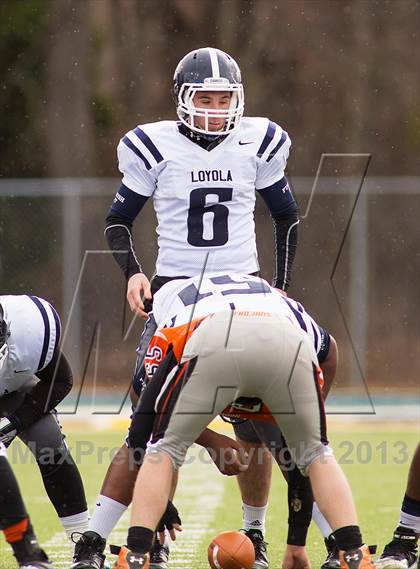 Thumbnail 3 in Homer vs Detroit Loyola (MHSAA D7 Semifinal) photogallery.