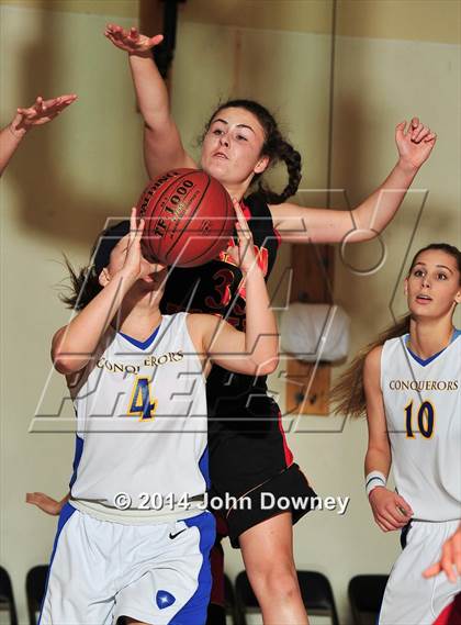 Thumbnail 2 in Desert Christian Academy vs. Palm Valley (MaxPreps Holiday Classic) photogallery.