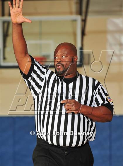 Thumbnail 3 in Desert Christian Academy vs. Palm Valley (MaxPreps Holiday Classic) photogallery.