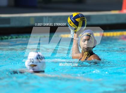 Thumbnail 2 in Soquel vs. Clovis West (St. Francis Invitational)  photogallery.