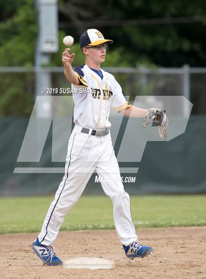 Thumbnail 3 in Tahanto Regional vs. Hopkins Academy (MIAA Division 4 Semifinal) photogallery.