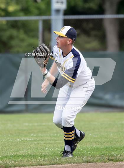 Thumbnail 1 in Tahanto Regional vs. Hopkins Academy (MIAA Division 4 Semifinal) photogallery.