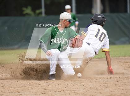 Thumbnail 1 in Tahanto Regional vs. Hopkins Academy (MIAA Division 4 Semifinal) photogallery.