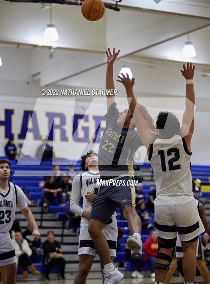 Thumbnail 3 in St. Genevieve vs. Northview (The Classic @ Damien) photogallery.