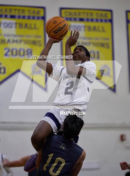 Thumbnail 2 in St. Genevieve vs. Northview (The Classic @ Damien) photogallery.