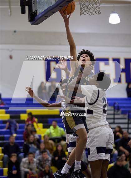 Thumbnail 1 in St. Genevieve vs. Northview (The Classic @ Damien) photogallery.