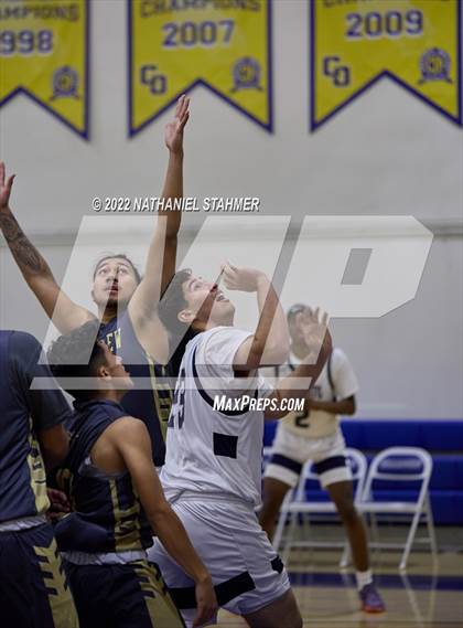 Thumbnail 3 in St. Genevieve vs. Northview (The Classic @ Damien) photogallery.