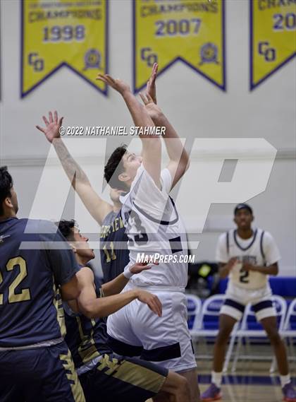 Thumbnail 2 in St. Genevieve vs. Northview (The Classic @ Damien) photogallery.