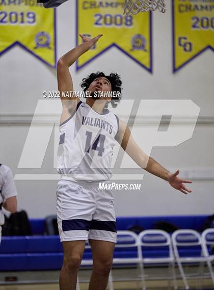 Thumbnail 3 in St. Genevieve vs. Northview (The Classic @ Damien) photogallery.