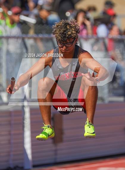 Thumbnail 3 in Winter Relays photogallery.
