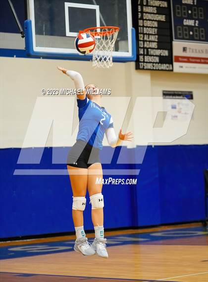 Thumbnail 3 in Pearland @ Friendswood photogallery.