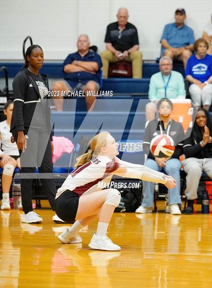 Thumbnail 3 in Pearland @ Friendswood photogallery.