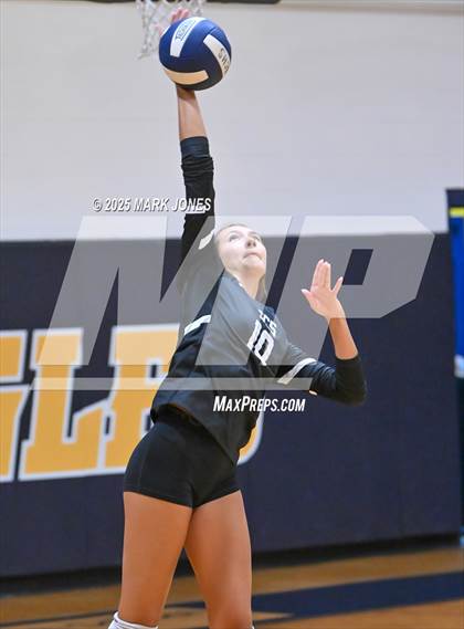 Thumbnail 1 in Gilbert Christian @ Bourgade Catholic photogallery.