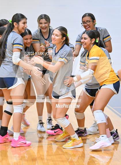 Thumbnail 3 in Gilbert Christian @ Bourgade Catholic photogallery.