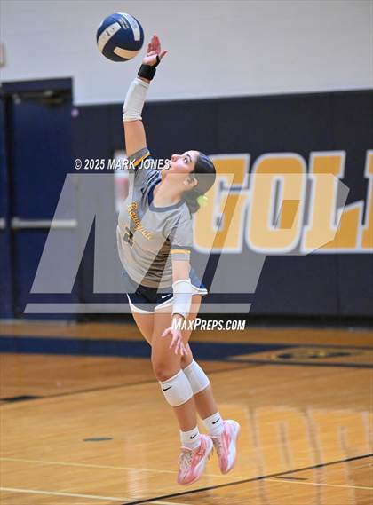 Thumbnail 3 in Gilbert Christian @ Bourgade Catholic photogallery.