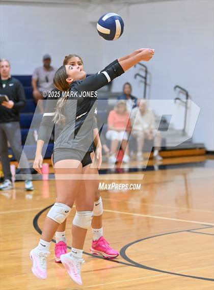 Thumbnail 2 in Gilbert Christian @ Bourgade Catholic photogallery.