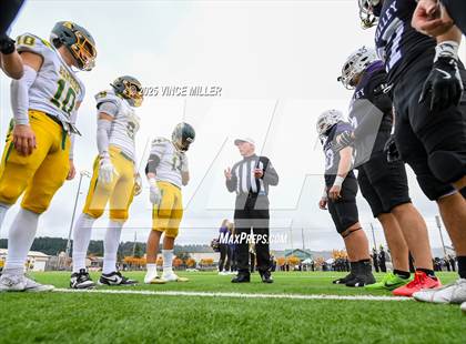 Thumbnail 1 in Richland vs Sumner (WIAA 4A First Round) photogallery.