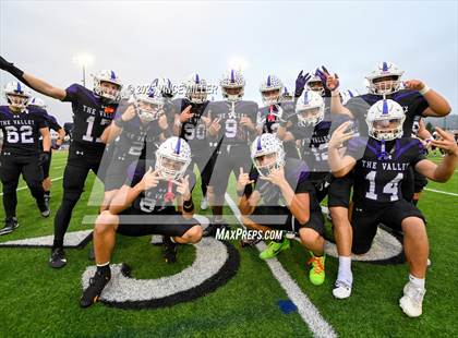 Thumbnail 3 in Richland vs Sumner (WIAA 4A First Round) photogallery.