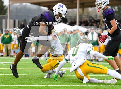 Thumbnail 1 in Richland vs Sumner (WIAA 4A First Round) photogallery.