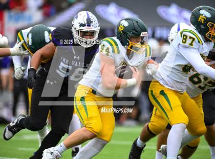 Thumbnail 1 in Richland vs Sumner (WIAA 4A First Round) photogallery.