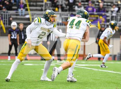 Thumbnail 2 in Richland vs Sumner (WIAA 4A First Round) photogallery.