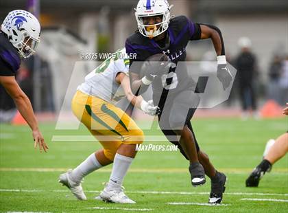 Thumbnail 1 in Richland vs Sumner (WIAA 4A First Round) photogallery.