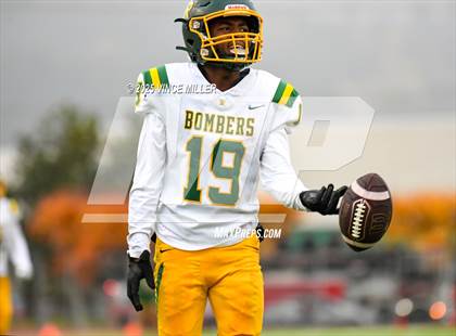 Thumbnail 2 in Richland vs Sumner (WIAA 4A First Round) photogallery.