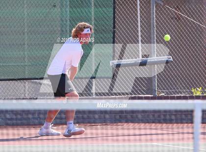 Thumbnail 2 in Lincoln Southeast vs Lincoln Northeast photogallery.