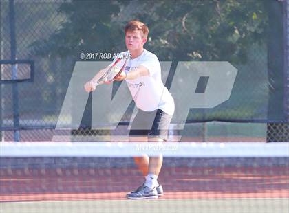 Thumbnail 2 in Lincoln Southeast vs Lincoln Northeast photogallery.