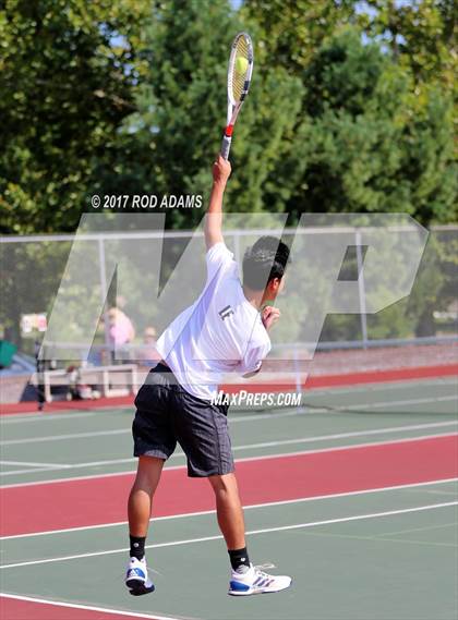 Thumbnail 1 in Lincoln Southeast vs Lincoln Northeast photogallery.