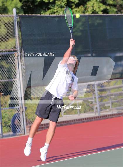 Thumbnail 3 in Lincoln Southeast vs Lincoln Northeast photogallery.