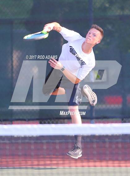 Thumbnail 2 in Lincoln Southeast vs Lincoln Northeast photogallery.