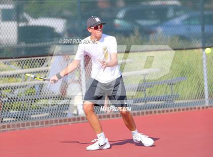 Thumbnail 3 in Lincoln Southeast vs Lincoln Northeast photogallery.