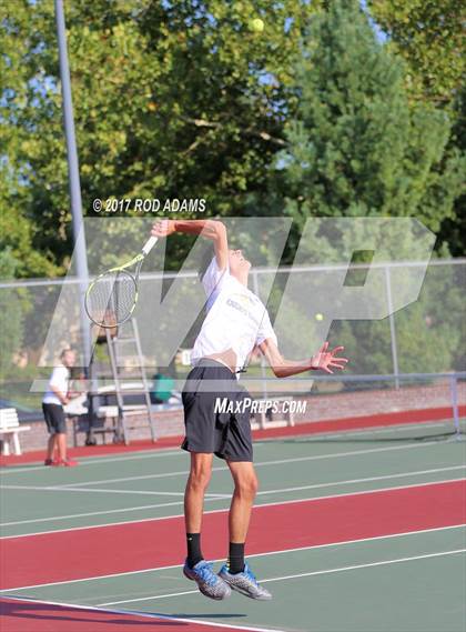 Thumbnail 1 in Lincoln Southeast vs Lincoln Northeast photogallery.