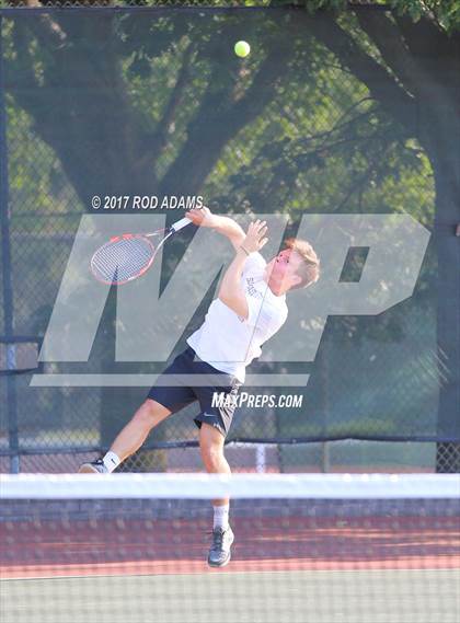 Thumbnail 2 in Lincoln Southeast vs Lincoln Northeast photogallery.