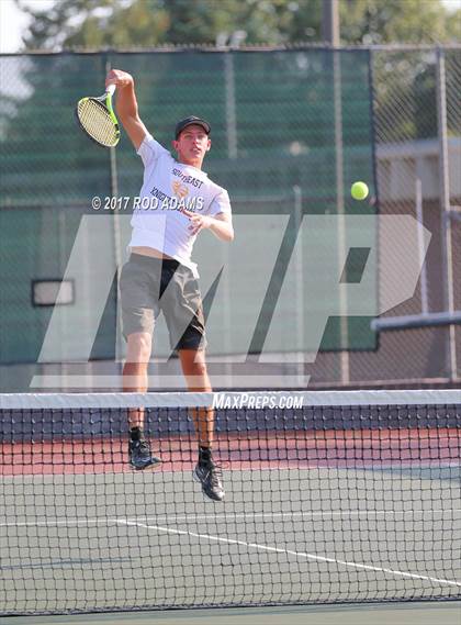 Thumbnail 1 in Lincoln Southeast vs Lincoln Northeast photogallery.