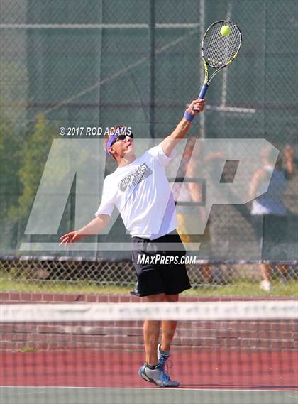 Thumbnail 2 in Lincoln Southeast vs Lincoln Northeast photogallery.