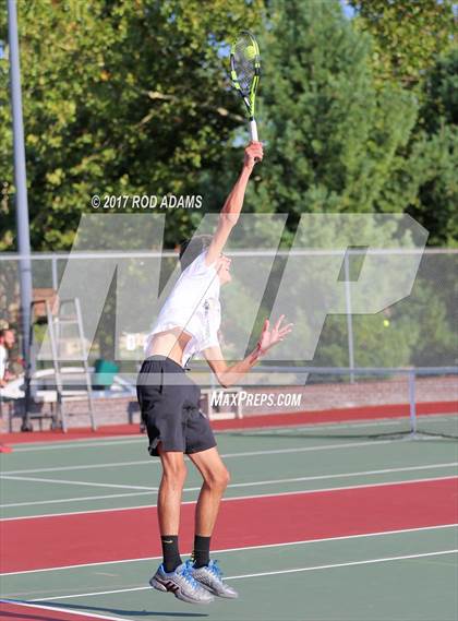 Thumbnail 2 in Lincoln Southeast vs Lincoln Northeast photogallery.