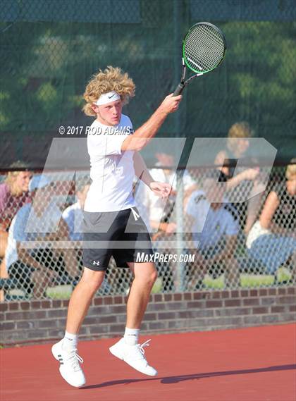 Thumbnail 1 in Lincoln Southeast vs Lincoln Northeast photogallery.