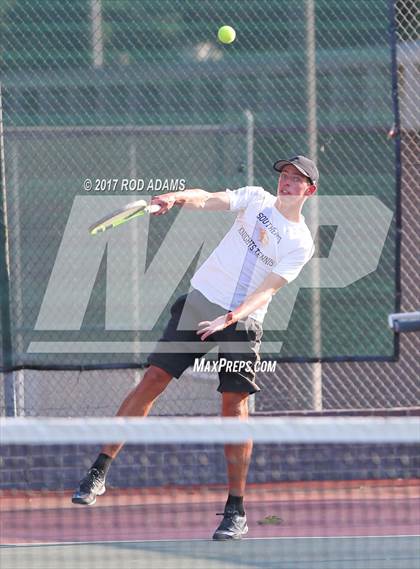 Thumbnail 2 in Lincoln Southeast vs Lincoln Northeast photogallery.