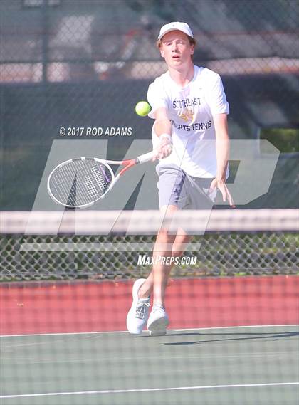 Thumbnail 1 in Lincoln Southeast vs Lincoln Northeast photogallery.