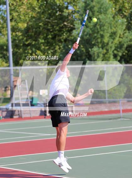 Thumbnail 2 in Lincoln Southeast vs Lincoln Northeast photogallery.