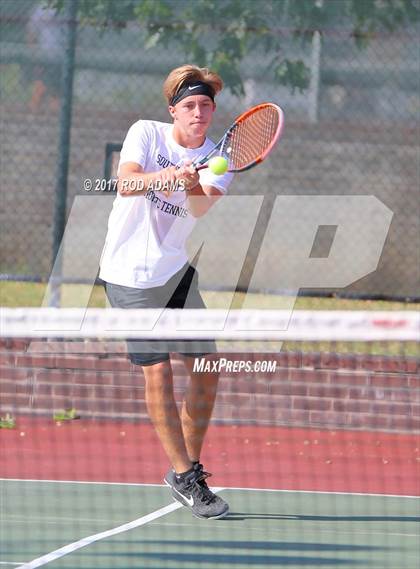 Thumbnail 2 in Lincoln Southeast vs Lincoln Northeast photogallery.