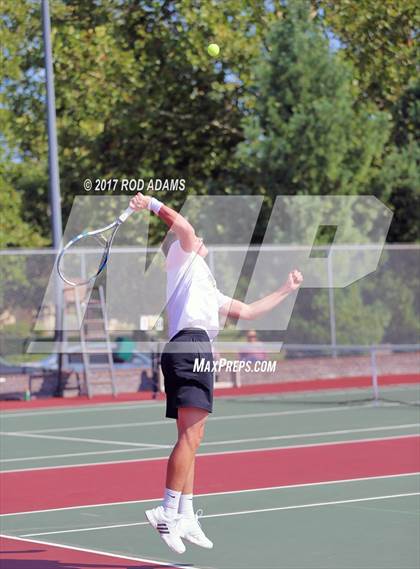 Thumbnail 1 in Lincoln Southeast vs Lincoln Northeast photogallery.