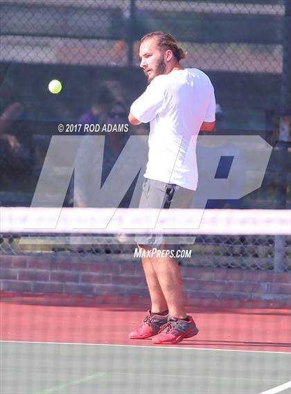 Thumbnail 2 in Lincoln Southeast vs Lincoln Northeast photogallery.