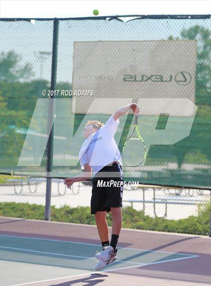 Thumbnail 2 in Lincoln Southeast vs Lincoln Northeast photogallery.